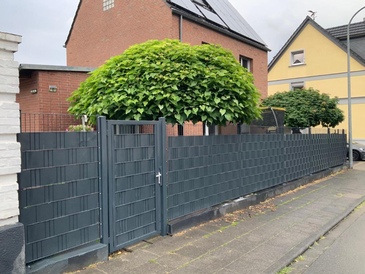 Gemuetliche 1-Zimmer Wohnung Mit Eigenem Eingang Wesseling Luaran gambar