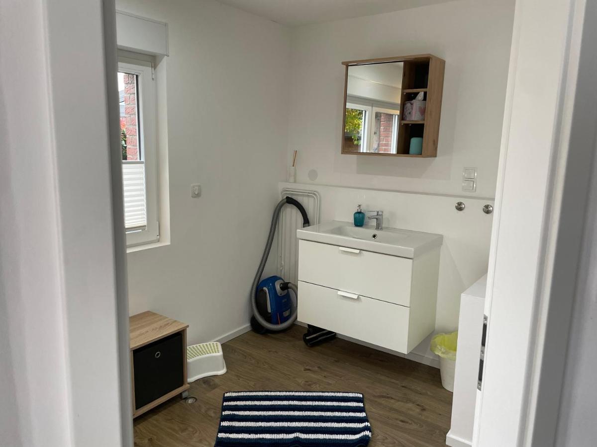 Gemuetliche 1-Zimmer Wohnung Mit Eigenem Eingang Wesseling Luaran gambar