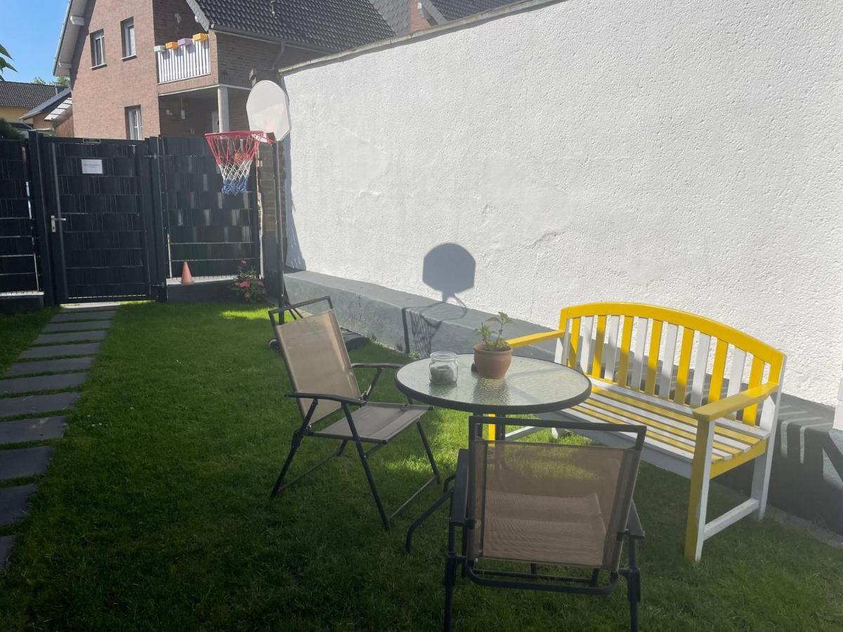 Gemuetliche 1-Zimmer Wohnung Mit Eigenem Eingang Wesseling Luaran gambar